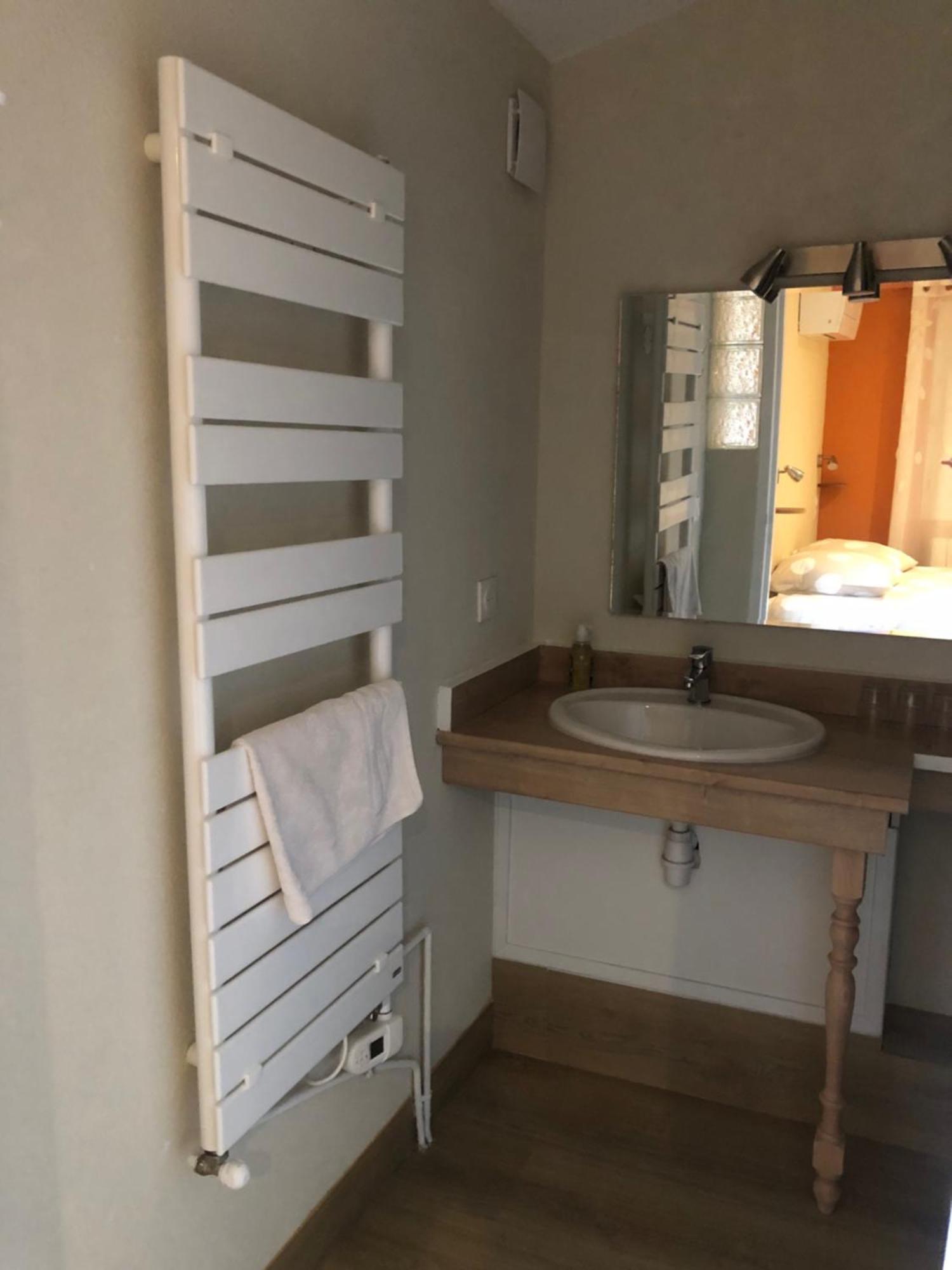 Auberge De La Vallee Saint-Jean-de-Buèges Zewnętrze zdjęcie